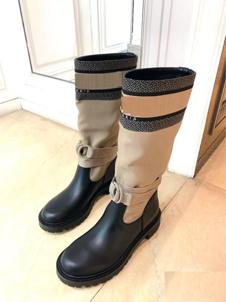 the latest autumn/winter 2020 electronic embroidery matching color letters logo round head middle boot for women, Black
the latest autumn/winter 2020 electronic embroidery matching color letters logo round head middle boot for women, Black
