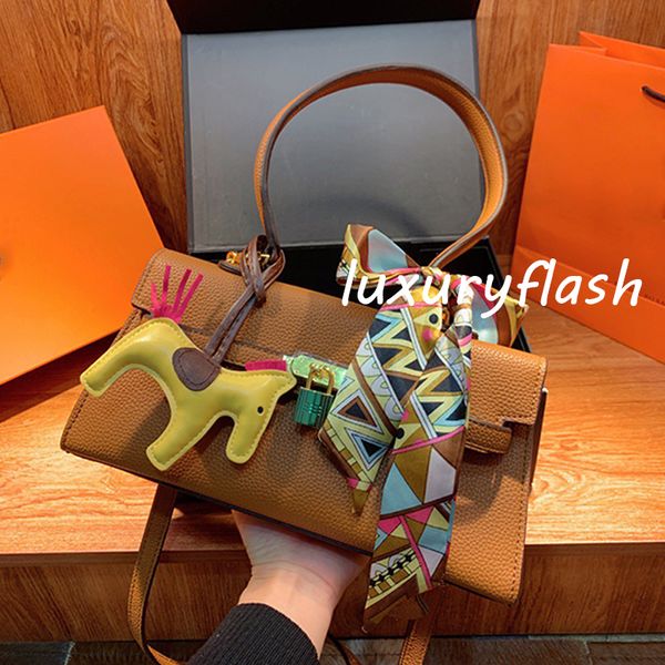 28cm designers 2021 new lychee leather luxurys fashion handbags underarm shoulder bag color crossbody bags high quality
28cm designers 2021 new lychee leather luxurys fashion handbags underarm shoulder bag color crossbody bags high quality