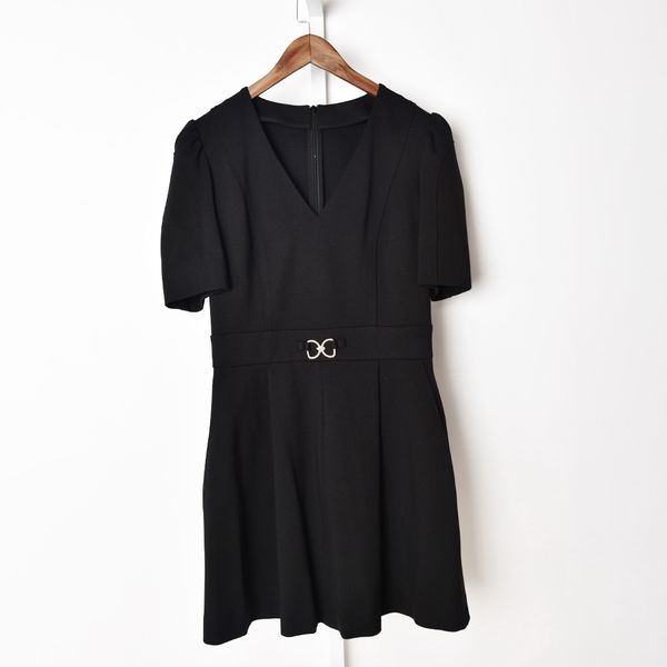 2021 spring long sleeve v neck black pure color panelled short dress women fashion dresses j23163345, Black;gray
2021 spring long sleeve v neck black pure color panelled short dress women fashion dresses j23163345, Black;gray