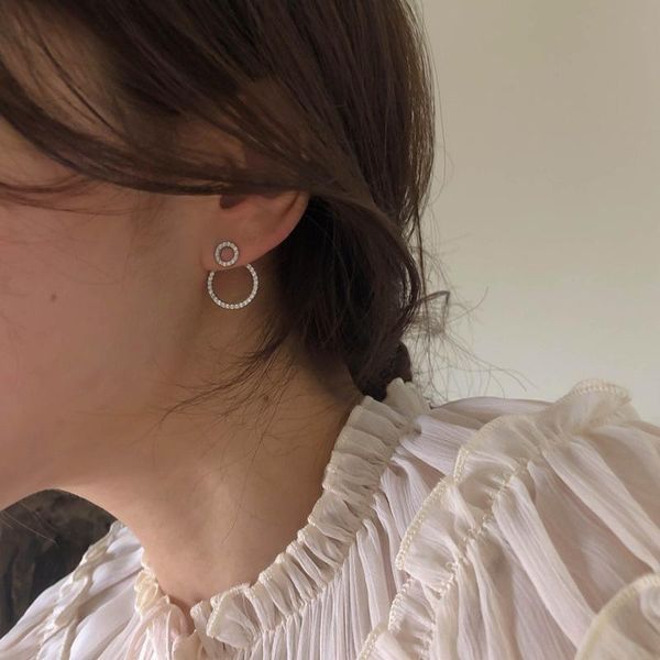 stud 2021 fashion simple design zircon front and back circle earrings for women jewelry delicate birthday gift, Golden;silver
stud 2021 fashion simple design zircon front and back circle earrings for women jewelry delicate birthday gift, Golden;silver