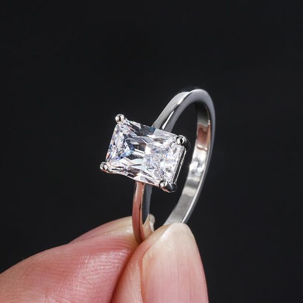 fashion classic 925 solid sterling silver created moissanite gemstone wedding engagement party ring fine jewelry wholesale, Golden;silver
fashion classic 925 solid sterling silver created moissanite gemstone wedding engagement party ring fine jewelry wholesale, Golden;silver