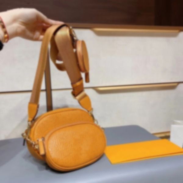 2021 new leather women's shoulder bag designer's cross body bag selling handbag wallet fashion waist bag trendy brand three-piece
2021 new leather women's shoulder bag designer's cross body bag selling handbag wallet fashion waist bag trendy brand three-piece