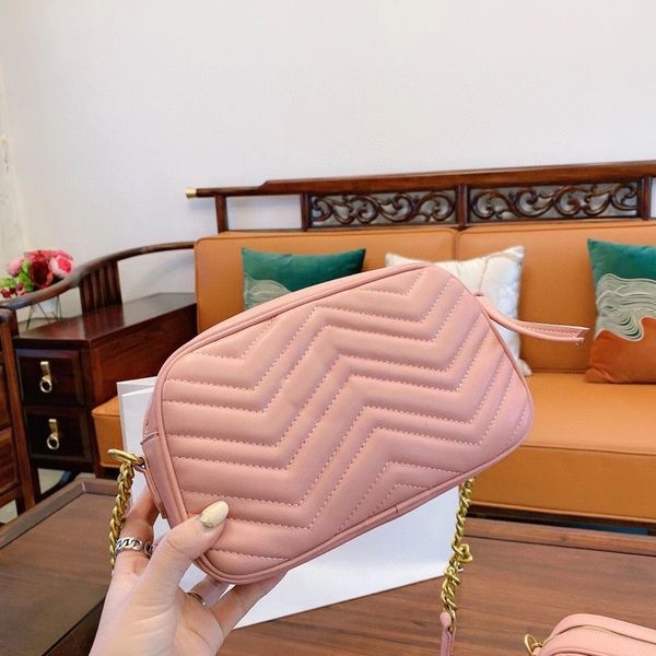 2020 new women's v-shaped stiletto bag gold chain designer handbag 24cm fashion brand love all-leather selling one-shoulder bag wallet
2020 new women's v-shaped stiletto bag gold chain designer handbag 24cm fashion brand love all-leather selling one-shoulder bag wallet