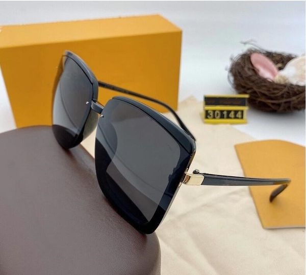 new brand designer luxury womens sunglasses women sun glasses round sunglasses gafas de sol mujer lunette, White;black
new brand designer luxury womens sunglasses women sun glasses round sunglasses gafas de sol mujer lunette, White;black