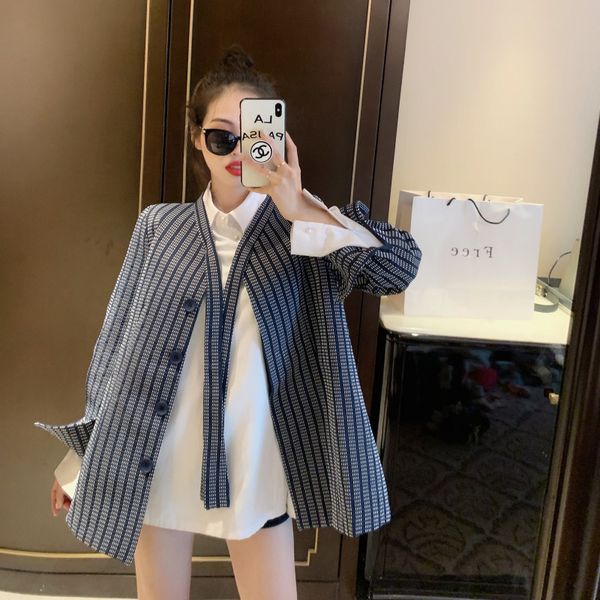 2021 New Retro-feminine Spring Striped Hong Kong Hippie Style with Cleavage Elegant Neckline Long-sleeve Collar Jacket N0C5, Black;brown
2021 New Retro-feminine Spring Striped Hong Kong Hippie Style with Cleavage Elegant Neckline Long-sleeve Collar Jacket N0C5, Black;brown