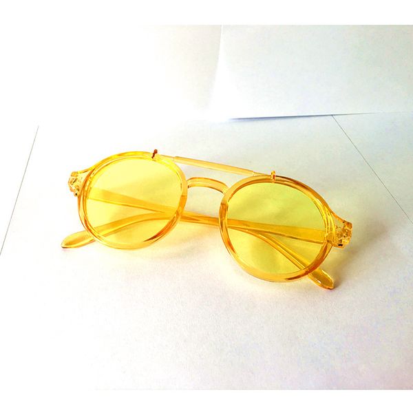 2019 new multi color transparent ocean film female locomotive wind round frame male sunglasses, White;black
2019 new multi color transparent ocean film female locomotive wind round frame male sunglasses, White;black