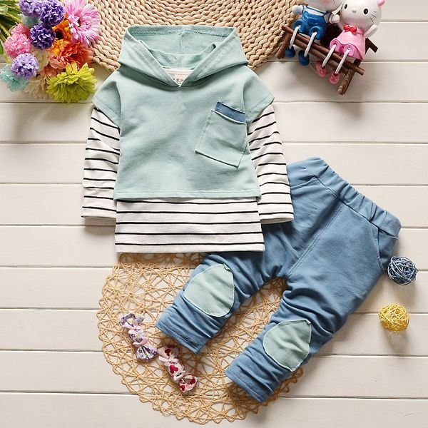 children clothes 2020 new autumn girl striped fake two-piece hooded sweatershirt denim patch trousers baby boy casual sports set lj201223, White
children clothes 2020 new autumn girl striped fake two-piece hooded sweatershirt denim patch trousers baby boy casual sports set lj201223, White