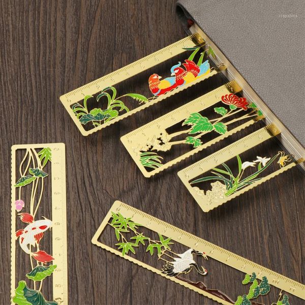 chinese style metal hollow bookmark/rulers scale book holder stationery markers tool student gift drawing supplies1
chinese style metal hollow bookmark/rulers scale book holder stationery markers tool student gift drawing supplies1