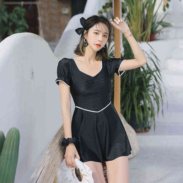 luxury designer women's swimwear bikini korean ins women's skirt style flat angle conservative belly covering black thin cht short, White;black
luxury designer women's swimwear bikini korean ins women's skirt style flat angle conservative belly covering black thin cht short, White;black