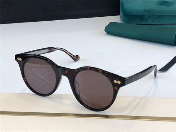 0736 new sunglasses ladies high-end plate frame oval summer style rectangular full frame high-quality uv-400 protection comes with a box, White;black
0736 new sunglasses ladies high-end plate frame oval summer style rectangular full frame high-quality uv-400 protection comes with a box, White;black