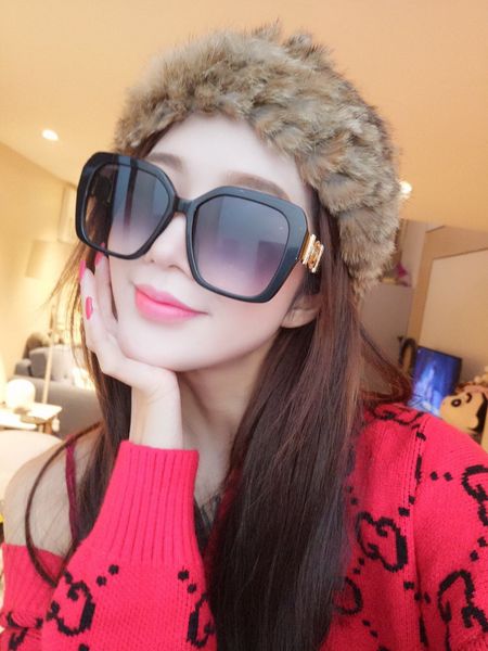 2021 new 4378 mens sunglasses men sun glasses temperament women sunglasses fashion style protects eyes with box
2021 new 4378 mens sunglasses men sun glasses temperament women sunglasses fashion style protects eyes with box