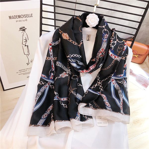 europe and the united states new fashion autumn and winter 2021silk scarf women thermal printing long silk scarf double use shawl, Blue;gray
europe and the united states new fashion autumn and winter 2021silk scarf women thermal printing long silk scarf double use shawl, Blue;gray