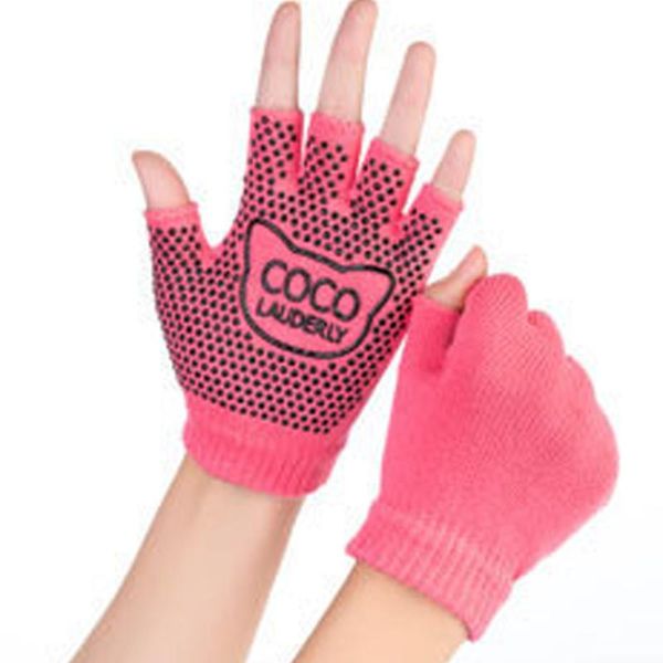 non slip yoga gloves sweat absorption finger movement semi open finger yoga glovesa869
non slip yoga gloves sweat absorption finger movement semi open finger yoga glovesa869