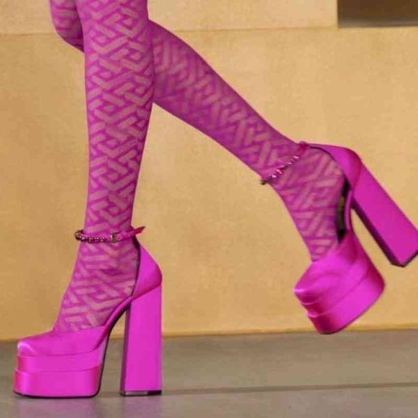 mary sandals retro janes women summer shoes thick high heel platform black red yellow dress party wedding woman pumps
mary sandals retro janes women summer shoes thick high heel platform black red yellow dress party wedding woman pumps
