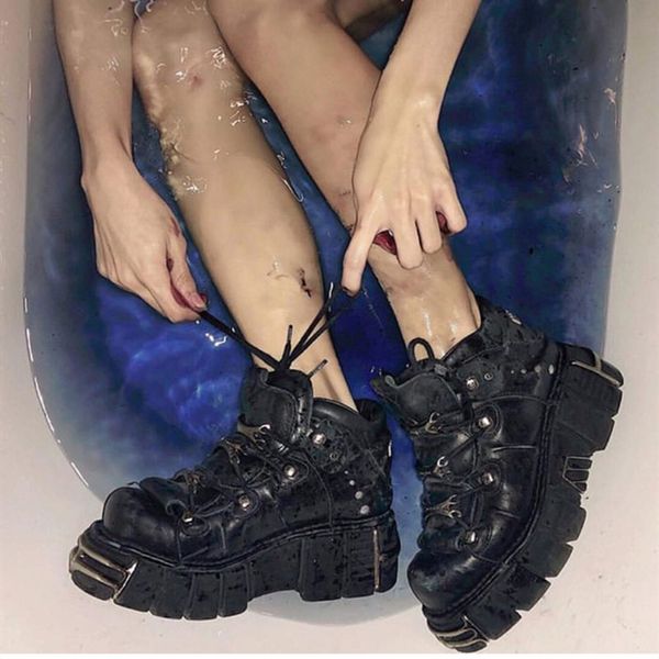 2020 women genuine leather platform ankle boots punk gothic style lace up shoes metal motorcycle boots round toe chunky boots, Black
2020 women genuine leather platform ankle boots punk gothic style lace up shoes metal motorcycle boots round toe chunky boots, Black