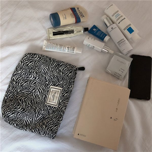 cosmetic bag cows leopard printing makeup bag ladies storage bag fashion travel make up brush pouch wallets totes handbag ly12103, Black
cosmetic bag cows leopard printing makeup bag ladies storage bag fashion travel make up brush pouch wallets totes handbag ly12103, Black