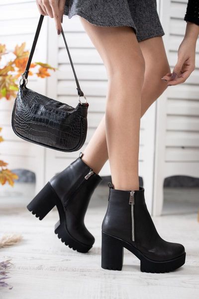 boots side zipper high heeled casual wear short daily 2021 fashion style winter spring warm for women, Black
boots side zipper high heeled casual wear short daily 2021 fashion style winter spring warm for women, Black