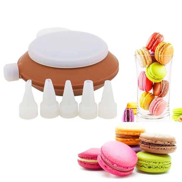 macaron extruder baking silicone chocolate tools pot with 5 nozzles accessories extrusion apparatus dining hall 5 5mj k2 
macaron extruder baking silicone chocolate tools pot with 5 nozzles accessories extrusion apparatus dining hall 5 5mj k2