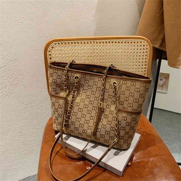 65% off factory wholesale large capacity single shoulder women's bag autumn winter simple printed tote bag trend fashion commuter live
65% off factory wholesale large capacity single shoulder women's bag autumn winter simple printed tote bag trend fashion commuter live