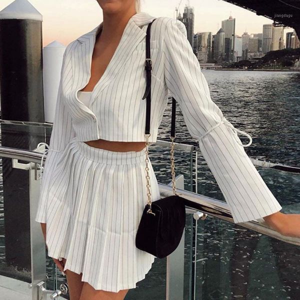 blouse fashion women short sleeve cute heart-shaped button pockets short blouses female shirts summer new 2019 #g21, White
blouse fashion women short sleeve cute heart-shaped button pockets short blouses female shirts summer new 2019 #g21, White