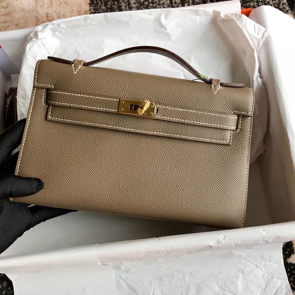designers mini purse 22cm half handmade quality epsom leather wax stitching etoupe red blue colors fast delivery pls confirm to me if in
designers mini purse 22cm half handmade quality epsom leather wax stitching etoupe red blue colors fast delivery pls confirm to me if in