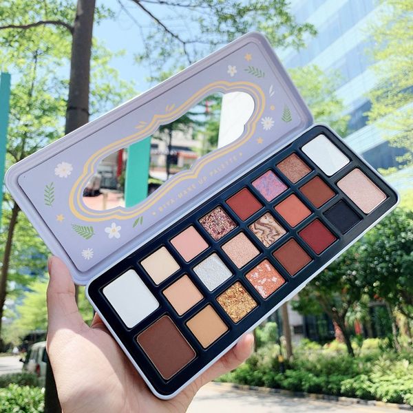 18 colors eyeshadow palette with highlighter full makeup set mashed potatoes texture iron box shimmer matte eye beauty
18 colors eyeshadow palette with highlighter full makeup set mashed potatoes texture iron box shimmer matte eye beauty