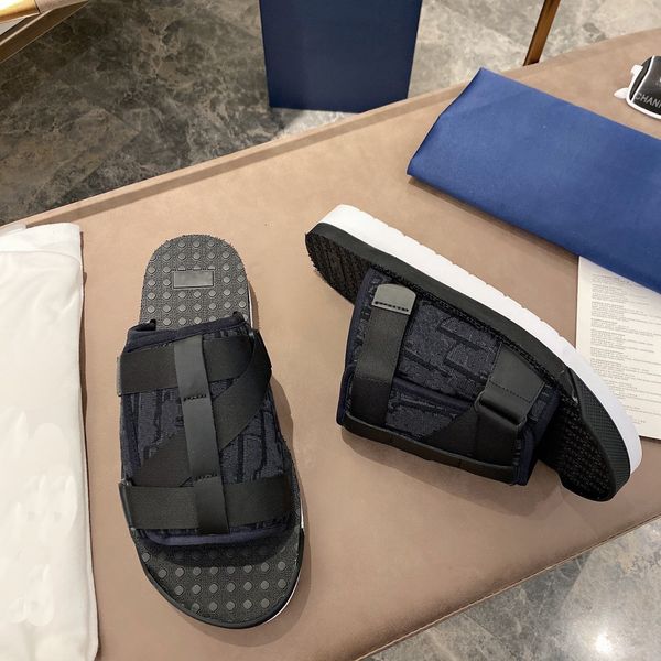 designer men sandal buckle strap leather slipper alpha summer rubber sole flip flops fashion paris slide sandals oblique platform shoes with, Black
designer men sandal buckle strap leather slipper alpha summer rubber sole flip flops fashion paris slide sandals oblique platform shoes with, Black