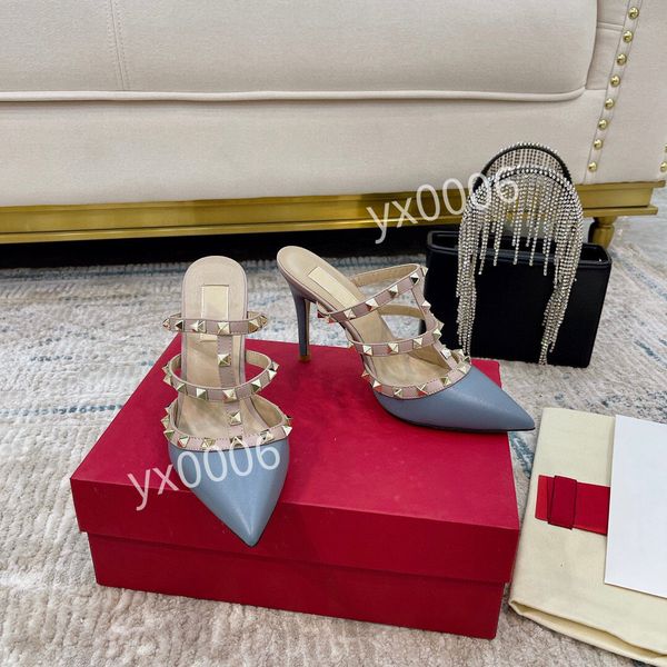 new women's short casual 35-42 shoes luxury increased classic leather non-slip fashion design yh211210, Red;white
new women's short casual 35-42 shoes luxury increased classic leather non-slip fashion design yh211210, Red;white