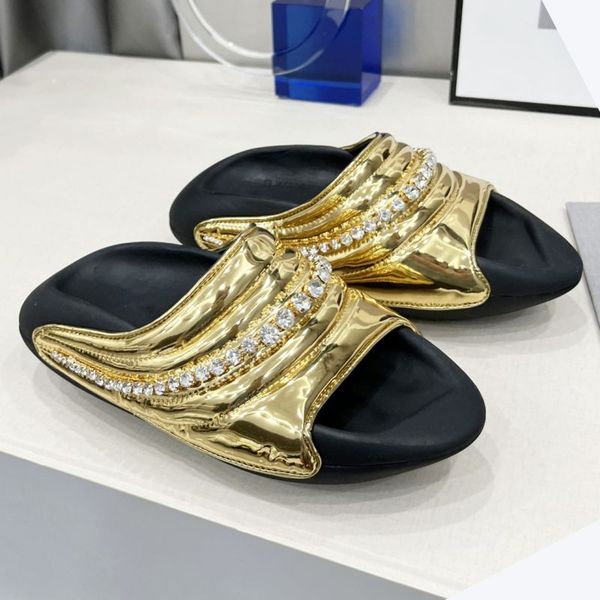 2022 men women slippers dway black quilted leather b-it mules luxury outdoor space slippers airplane shoe sizes 35-45
2022 men women slippers dway black quilted leather b-it mules luxury outdoor space slippers airplane shoe sizes 35-45