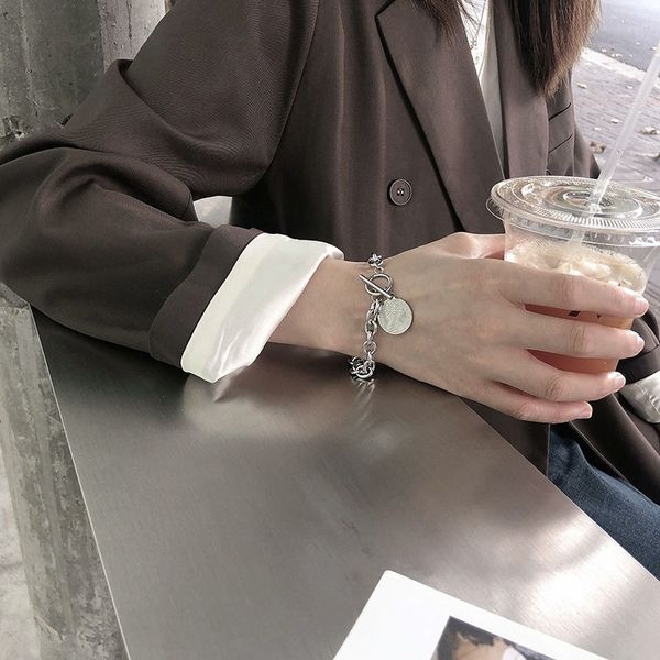 titanium steel does not fade hip-hop fashion personality ins bracelet female cool wind lovers and girlfriends simple hand jewelry, Golden;silver
titanium steel does not fade hip-hop fashion personality ins bracelet female cool wind lovers and girlfriends simple hand jewelry, Golden;silver