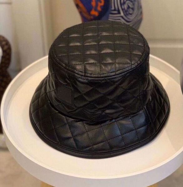 2021 new styles fashion luxurys lady c-letters bucket hat women mens autumn winter fisherman hats korean grid pattern leather foldable hat, Blue;gray
2021 new styles fashion luxurys lady c-letters bucket hat women mens autumn winter fisherman hats korean grid pattern leather foldable hat, Blue;gray