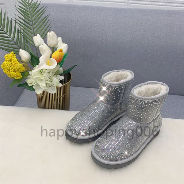 2020 new winter warm boots snow boots women fashion soft leather flat boot girls casual winter brown shoe with fur half boots black size35-4
2020 new winter warm boots snow boots women fashion soft leather flat boot girls casual winter brown shoe with fur half boots black size35-4