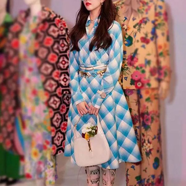 2021 autumn new style plaid printing long sleeve breasted thin belt adjustment mid length shirt dress ladies fn9x, Black;gray
2021 autumn new style plaid printing long sleeve breasted thin belt adjustment mid length shirt dress ladies fn9x, Black;gray