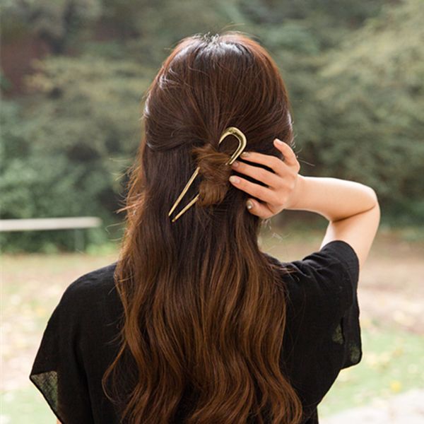 chimera metal sticks bun hairpins retro simple gold u-shape alloy updo hair fork clips women lady styling tool accessories q1218, White;golden
chimera metal sticks bun hairpins retro simple gold u-shape alloy updo hair fork clips women lady styling tool accessories q1218, White;golden