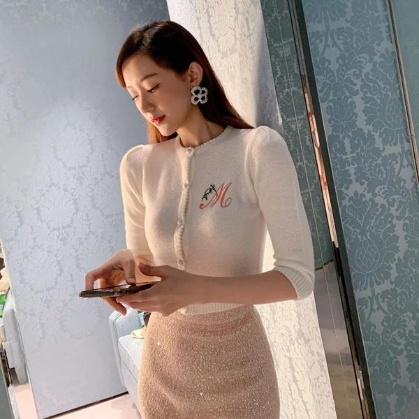 women's knits & tees 2021 autumn and winter knitted cardigan long-sleeved elegant embroidery knitting women, White
women's knits & tees 2021 autumn and winter knitted cardigan long-sleeved elegant embroidery knitting women, White