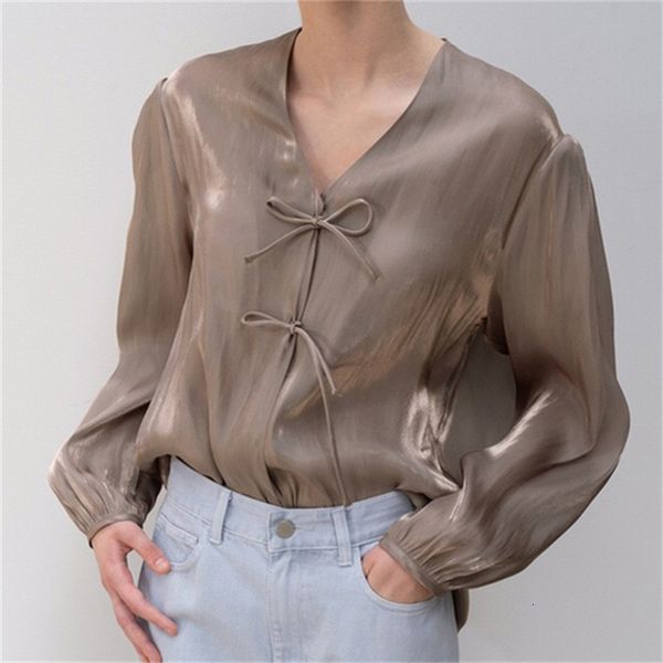 2021 new women's solid large shirts low-necked shiny front sleeves long shirt thin fashionable spring noun, White
2021 new women's solid large shirts low-necked shiny front sleeves long shirt thin fashionable spring noun, White