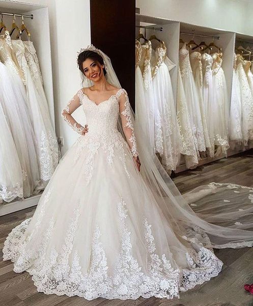 vintage long sleeves lace wedding dresses with appliques court train a line lace-up plus size bridal gowns vestidos de novia, White
vintage long sleeves lace wedding dresses with appliques court train a line lace-up plus size bridal gowns vestidos de novia, White