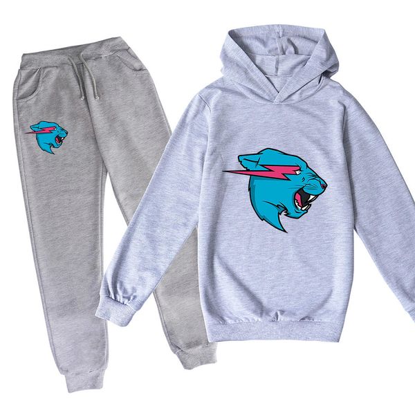 2020 winter and autumn hoodie small suit for children sweatpants for boys and girls two piece hoodie, White
2020 winter and autumn hoodie small suit for children sweatpants for boys and girls two piece hoodie, White