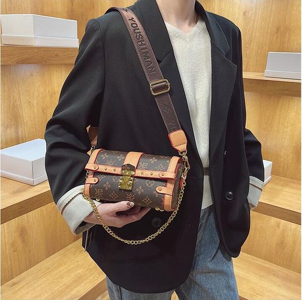 classic style fashion bag women bags lady totes handbags designers handbag purse woman chain crossbody shoulder bag
classic style fashion bag women bags lady totes handbags designers handbag purse woman chain crossbody shoulder bag
