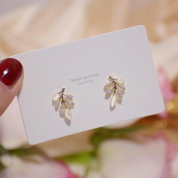 exquisite simple leave zirconia opal earrings for women 14k gold zircon popular stud earring birthday gfit christmas jewelry, Golden;silver
exquisite simple leave zirconia opal earrings for women 14k gold zircon popular stud earring birthday gfit christmas jewelry, Golden;silver