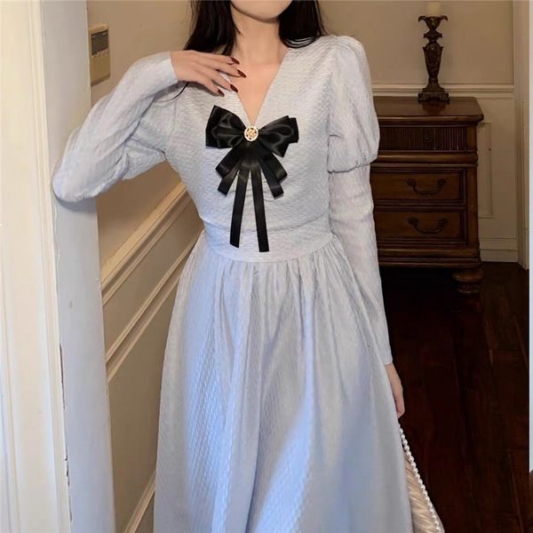 As a Female Princess Long Sleeve Robes Dress Brooch Bowknot Blue 23NT MUVO, Black;gray
As a Female Princess Long Sleeve Robes Dress Brooch Bowknot Blue 23NT MUVO, Black;gray