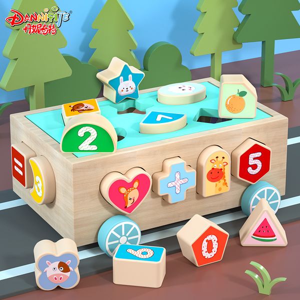 the shape matching of baby's building block assembled toys