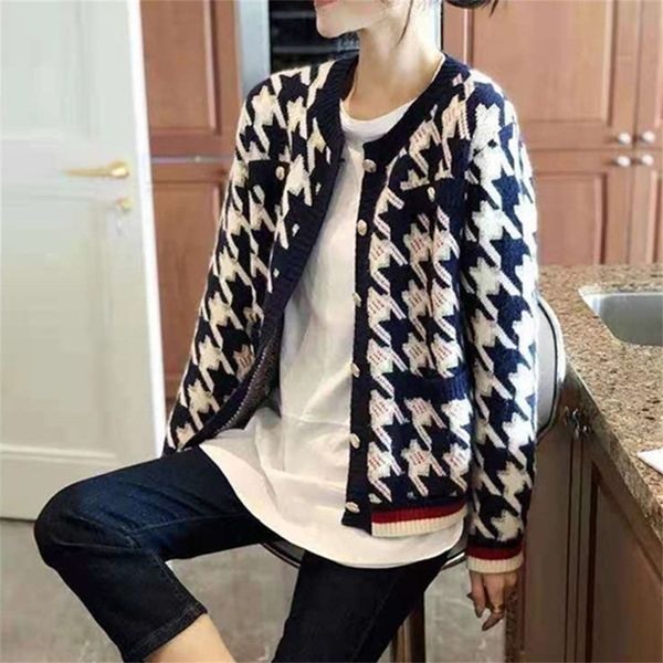 sweater coat cardigan women's short check spring and autumn new knitted women's loose outer layer, White
sweater coat cardigan women's short check spring and autumn new knitted women's loose outer layer, White