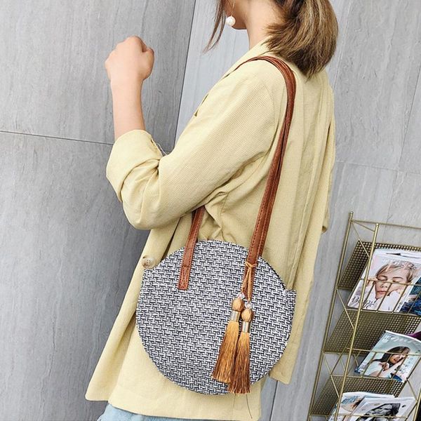 cross body round woven shoulder bags for women bohemian straw beach bag designer lady handbag knitted tassels armpit female purse
cross body round woven shoulder bags for women bohemian straw beach bag designer lady handbag knitted tassels armpit female purse