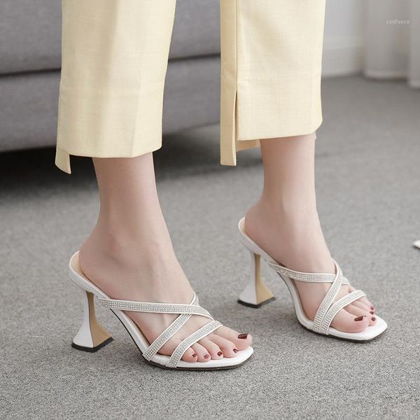 2020 new fashion all-match crystal a- line cross strap spool heels high heel slippers women's sandals1, Black
2020 new fashion all-match crystal a- line cross strap spool heels high heel slippers women's sandals1, Black