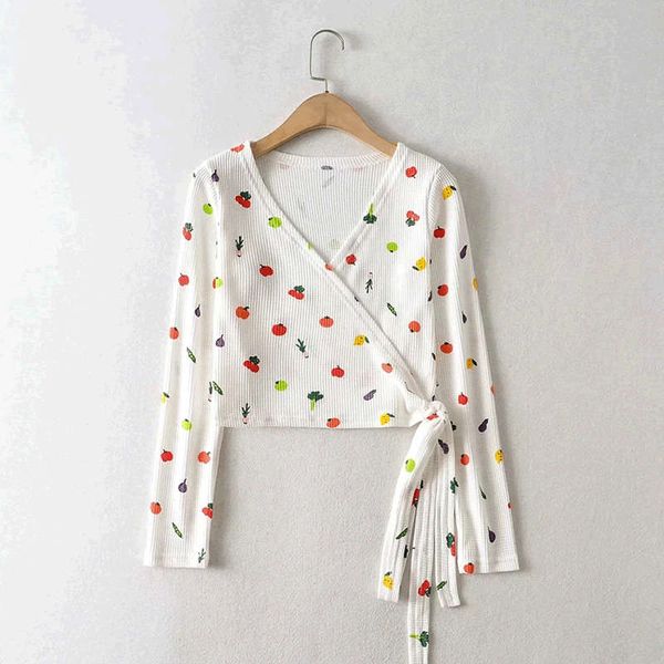 new ins net red wind one piece v-neck floral pit stripe long sleeve t-shirt in autumn 2020, Black;gray
new ins net red wind one piece v-neck floral pit stripe long sleeve t-shirt in autumn 2020, Black;gray