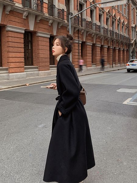 overcoat women's new autumn and winter 2020 high-end temperament black hepburn mid knee heavy woollen coat
overcoat women's new autumn and winter 2020 high-end temperament black hepburn mid knee heavy woollen coat