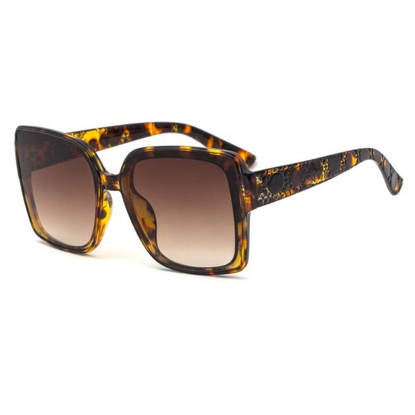europe and the united states street ssunglasses women 2020 new retro large-framed sunglasses trend a hundred, White;black
europe and the united states street ssunglasses women 2020 new retro large-framed sunglasses trend a hundred, White;black