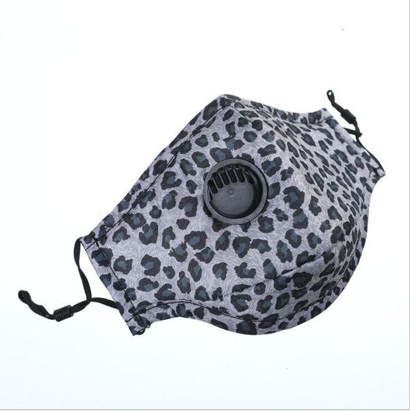 masks pm2.5 printing with valve anti factory dust plaid respirator sunscreen fashion face breathable washable gauz
masks pm2.5 printing with valve anti factory dust plaid respirator sunscreen fashion face breathable washable gauz