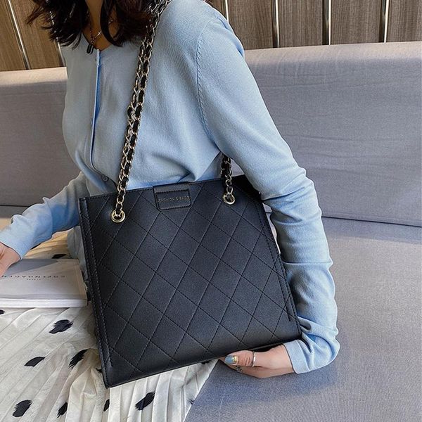 large diamond lattice chain crossbody bag for women hand bag 2020 leather plaid shoulder tote big size female messenger bags
large diamond lattice chain crossbody bag for women hand bag 2020 leather plaid shoulder tote big size female messenger bags